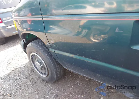 1994 Ford Econoline E350 из США, поврежденный, VIN 1FBHE31H4RHB73551